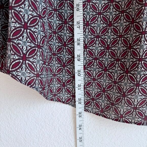 NYDJ Plus Womens Mixed Print Peasant Top in Maroon & Black Graphic Print Size 3X - Picture 10 of 12